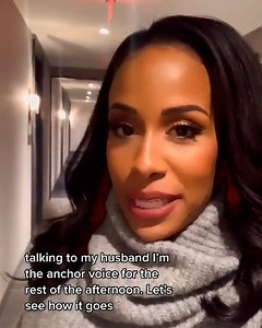 13M views · 176K reactions | This news anchor knows how to get the best out of her voice! Amazing  | UNILAD | Facebook