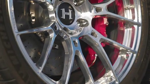 Hennessey Venom F5 Roadster Debuts With Top Speed Over 300 MPH