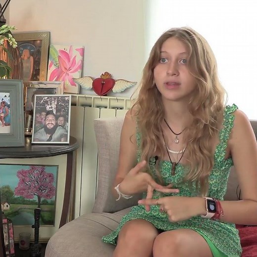 Martina talks about Nucleus Smart App - Kanso 2 #cochlearimplant #innovation #hearingloss #teen