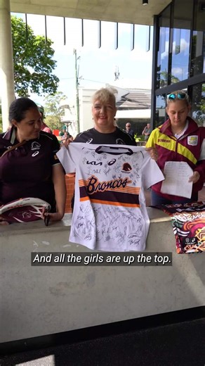 Die-hard Broncos fans turn out for training day