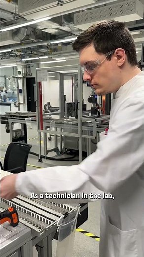 What does a work day in an automated lab at Henkel look like? 🧪