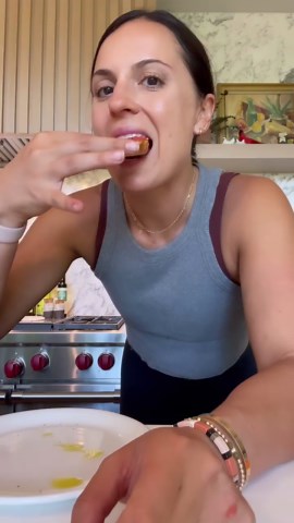 Alex Snodgrass 🍴 on Instagram: "One of life’s simple pleasures: tomato toast (or pan con tomate). The #1 best way to enjoy a fresh, ripe, summer tomato!!!! This simple Spanish breakfast won over my heart (along with all of Spain) during my college years studying abroad. If you’ve never tried it, do it know! Tomato toast 🍅 > avocado toast 🥑. Just saying. Hope you all have a beautiful day!"