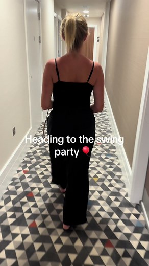 #swingers #fyp @Spicy_gym @Mr.Mrs.swing1998 @Mrmrsswing2026