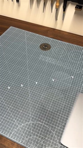 100K views · 1.2K reactions |  Making a Leather MacBook Sleeve 瑱 Have been meaning to craft one of these laptop cases for a while now! Really happy with how it turned out  Disclaimer - This product is for personal use only and this des~ | Tana Leathercraft | Facebook