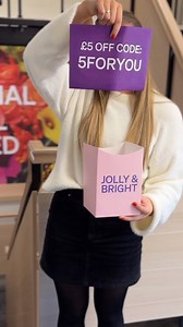 🔔 WE’VE EXTENDED THE CODE! Pass this to Kevin, or Daisy, or anyone who wants £5 off their last minute Christmas gifts - Use 5FORYOU* at checkout 🎁 *T&Cs apply, learn more at link in bio | Interflora UK