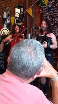 Blackadder's Theme Song! #blackadder #broadstairs #jayandswift #folkduo o