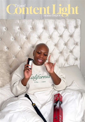 Magnetic tripod light Homedepot Pros: Lightweight, portable, affordable ($25 USD), and cordless when fully charged. Bright enough. Not too yellow or too cool in tone. Con: Not tall enough and will need to be placed on the table. Cannot adjust the tones. Home Depot finds #homedepot #contentcreatortips #influencerlight #tripod #ringlight