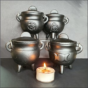 Cast Iron Cauldron With Lid and Handle, Pentagram Cauldron, Triquetra Cauldron, Plain Cauldron, Triple Moon Cauldron, Choose Your Own, ~4" - Etsy