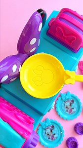 Whip up a world of sweet and savory fun with Minnie's Kitchen Softee Dough! 🍭✨ Get ready to mold, mix, and create culinary masterpieces. Unleash your inner chef with Minnie Mouse's magical touch! 🎀👩‍🍳 | Cra-Z-Art