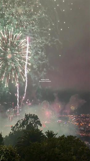 Madeira 2025 New Year Fireworks: Celebrate in Style