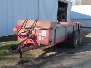 Gehl 325 Manure Spreader | Agriculture