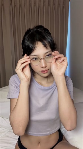 June Liu SpicyGum on Instagram: "Girls with glasses are the worst 😡"