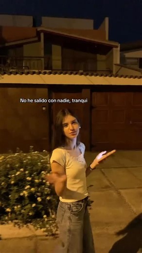 Tete & Chandi on Instagram: "Ya no quiero saber nada . . . . . . #novios #parejas #humor #corea #perú"