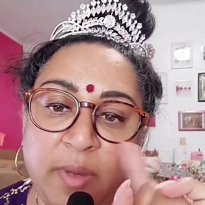 😂🤣 @hotmessexpress_pinkystyle speaking the truth once again 😂🤣 What’s so wrong with party lines anyway??? | Strong Women Co