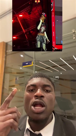 This upcoming artist took kweku Smoke’s revival concert to a different level yesterday yu all shud check her out!! 🔊🔊🔊🔥#ghanatiktok🇬🇭 #sariki #ghananigeria🇬🇭🇳🇬