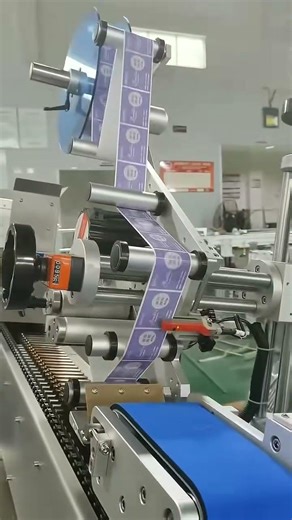 Automatic rolling labeling machine #machine