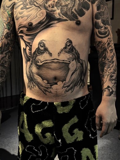 Liên hệ Tech Tattoo để sở hữu những mẫu hình xăm đẹp nhất, với chi phí hợp lí nhất.