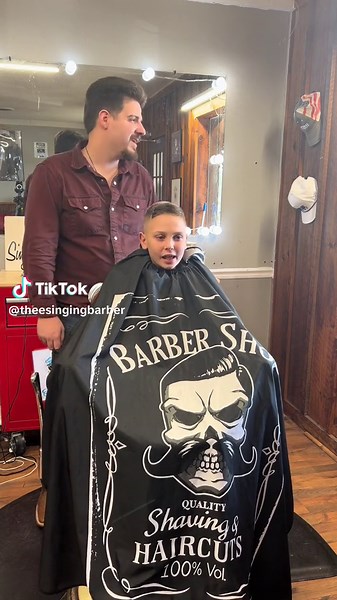 Happy Wednesday!!!! #singingbarber #longervideos