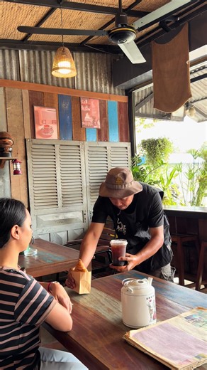 វីដេអូ​របស់ Ek ploy (ឯក ផ្លយ) (@ek.ploy2) ជាមួយ original sound - Ek ploy (ឯក ផ្លយ)