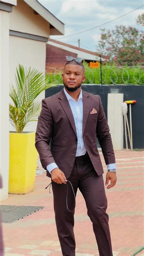 I need you to strut🚶‍♀️🚶‍♂️#mrbucks #tiktokbotswana🇧🇼 #tiktoksouthafrica🇿🇦 #trend #strut