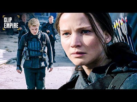 Peeta's Shocking Return to the Squad (Josh Hutcherson) | The Hunger Games: Mockingjay Part 2