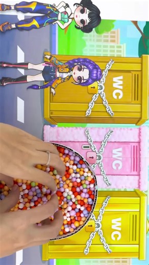 Zoey's Fun Glow Up in Cardboard Fashion Challenge