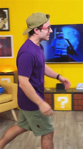 Publicidad. Ya llegó la nueva Nintendo Switch 2 con batería extraíble ¡Gracias, @mediamarkt_es , por facilitármela! 👌 Esta nueva versión irá llegando progresivamente a Europa y trae un cambio muy práctico: si en un futuro la batería se estropea o pierde autonomía, podrás sustituirla tú mismo sin tener que recurrir a un servicio técnico para ese cambio y ahorrándote la mano de obra. Con ello se busca alargar la vida útil de los productos y avanzar hacia un futuro con menos residuos electrónicos.