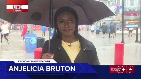'We live for this': Bucs fans gather at Raymond James Stadium for preseason game