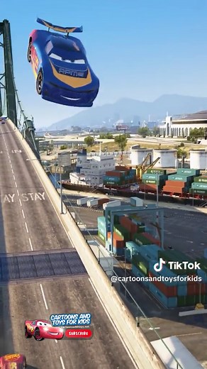 Cars 3 Next-Gen Racers Bridge Crash Highlights