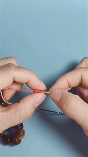 8.6K views · 71 reactions | Knot decoration Tutorial DIY Beaded Macrame Bracelet  Dailing Celeste Hernández Q #fblifestyle #crochet #crochetflowers #crochetstitch #knittingandcrochet | Diy Concept | Facebook