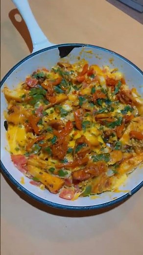🔥 Zambian Street Food Chips Mayaya | Crispy Fries & Eggs with Veggies 🇿🇲🍳