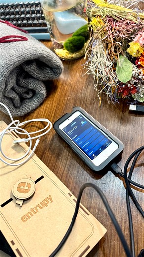 Sinergie | Luxury Bag Second Hand on Instagram: "Oggi giornata di certificazioni.. e questo vuol dire solo una cosa: nuove LUXURY BAGS SECOND HAND in negozio! ✨❤️Oltre a verificare con molta cura ed attenzione l’autenticità di ogni articolo, utilizzo anche @entrupy per dare un ulteriore sicurezza ed affidabilità a voi clienti! Inoltre, viene sempre tutto registrato! Entrupy è un servizio di autenticazione che usa un dispositivo portatile e un microscopio per analizzare i dettagli microscopici di