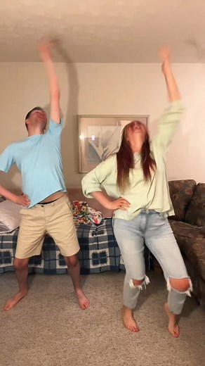 one, two, BOOGIE 💃🏼🕺🏻 #tacobellqween | Tacobellqween