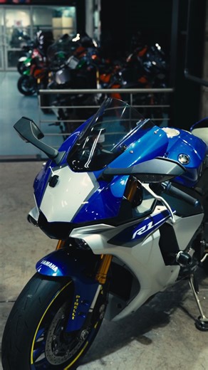 2.3K views · 31 reactions |  THE CROSSPLANE ICON – YAMAHA YZF-R1 ...