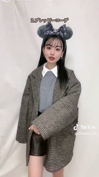 ディズニーコーデ: プチプラと驚きのクオリティ！オーバーオールと冬ディズニースタイル