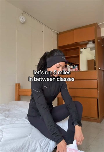 back to the college schedule 🫡 #run #athlete #studentathlete #college #track