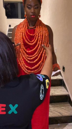 Black beauty Edo bride in her full traditional regalia… Serving heritage, class, and queen energy all the way ✨🔥 Edo accessories/okuku Eddyfex Collections | Edidiong Felix Ekanem