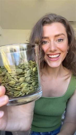 Seed cycling is a simple, powerful way to support hormone balance using food as medicine. And now, it’s clinically-tested 🌱 How it works: specific nutrients in flax, pumpkin, sesame, and sunflower seeds help support estrogen and progesterone through every life stage, from your reproductive years to menopause and beyond. At beeya, we’ve made it easy with our organic, done-for-you seed cycling blends. Women tell us every day they’re using fewer painkillers and feeling real relief from PMS. We’re 