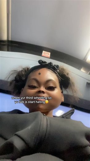 Third Wheeling Struggles: Relatable Moments