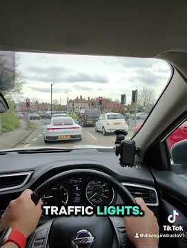 Greengate roundabout at Chadderton test centre Oldham#pom #drivinglessons #tiktok #englishgrammar