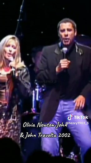 Fiesta de lanzamiento del DVD Live at Grease 2002 con Olivia Newton-John y John Travolta