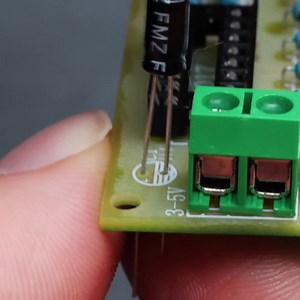 365K views · 1.5K reactions | Electrician tips: Wire Hacks! Thanks for watching! Please be aware that this video is for entertainment purposes only and techniques shown should not be attempted at home! | Awesome | Facebook