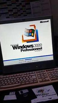 Starting up a Dell office computer running Windows 2000 💾 #techretro #windows2000 #startupsound