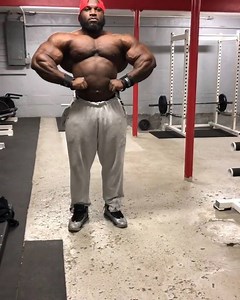 12K views · 133 reactions | Via Ifbb Pro Big Akim Williams "Here is a lil posing vid after an insane shoulders workout" | Official Muscular Development Magazine | Facebook