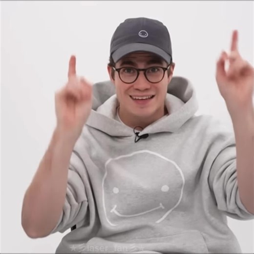 Danke für 600 follower😍❤️🙊 #LuSa #laserluca #selfiesandra @laserluca @alex acht @selfiesandra