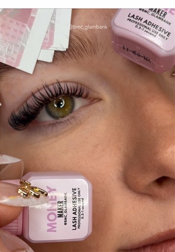 Pretty sets are in! 💕✨ Created using our range - shop 20% off through the rest of jan using code JANBLUES