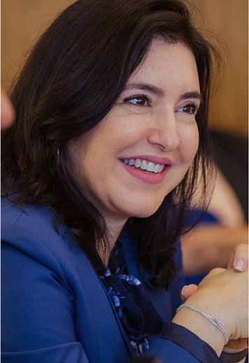 Que mulher maravilhosa.😍😍 Simone Tebet, é um pecado de tão linda. . . . . . . . #simonetebetedit #simonetebet #ministra #simonetebetteamo #euamoela #meuamor❤️ #minhapessoa #meuamorzinho