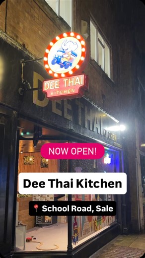 DEE THAI KITCHEN | School Road’s latest arrival! 🇹🇭 M33’s new Thai restaurant has the potential to be a proper neighbourhood spot. The staff are happy to see you and your food arrives without too much of a wait. Sorted! 🍴 WHAT WE ATE Thai crackers (£3.90) Salt & pepper chicken wings (£7.95) Dim sum (£8.95) Chicken green curry (£14.95) Panang curry (£14.95) 👍 GOOD TO KNOW 👉 The menu features a good selection of vegetarian options. 👉 The team is happy to recommend dishes based on food intole