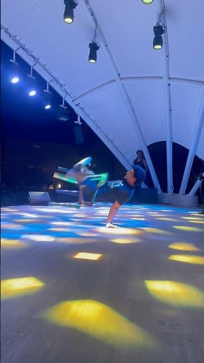 Bboy gravedad con la silla 🪑🌏