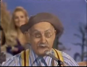 282K views · 9.3K reactions | Some mighty fine banjo or banjer picking as we like to say it. Stringbean, Grandpa Jones, and Roy Clark put it all together on “Stop That Tickling Me.” | Hillbilly Talk with Shane and Melody | Facebook